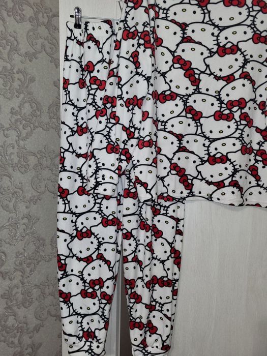 Піжама Hello Kitty M-L