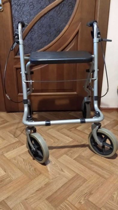 Ходунки роллатори