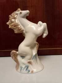 Фарфоровая статуэтка СССР «Лошадь», «Конь»