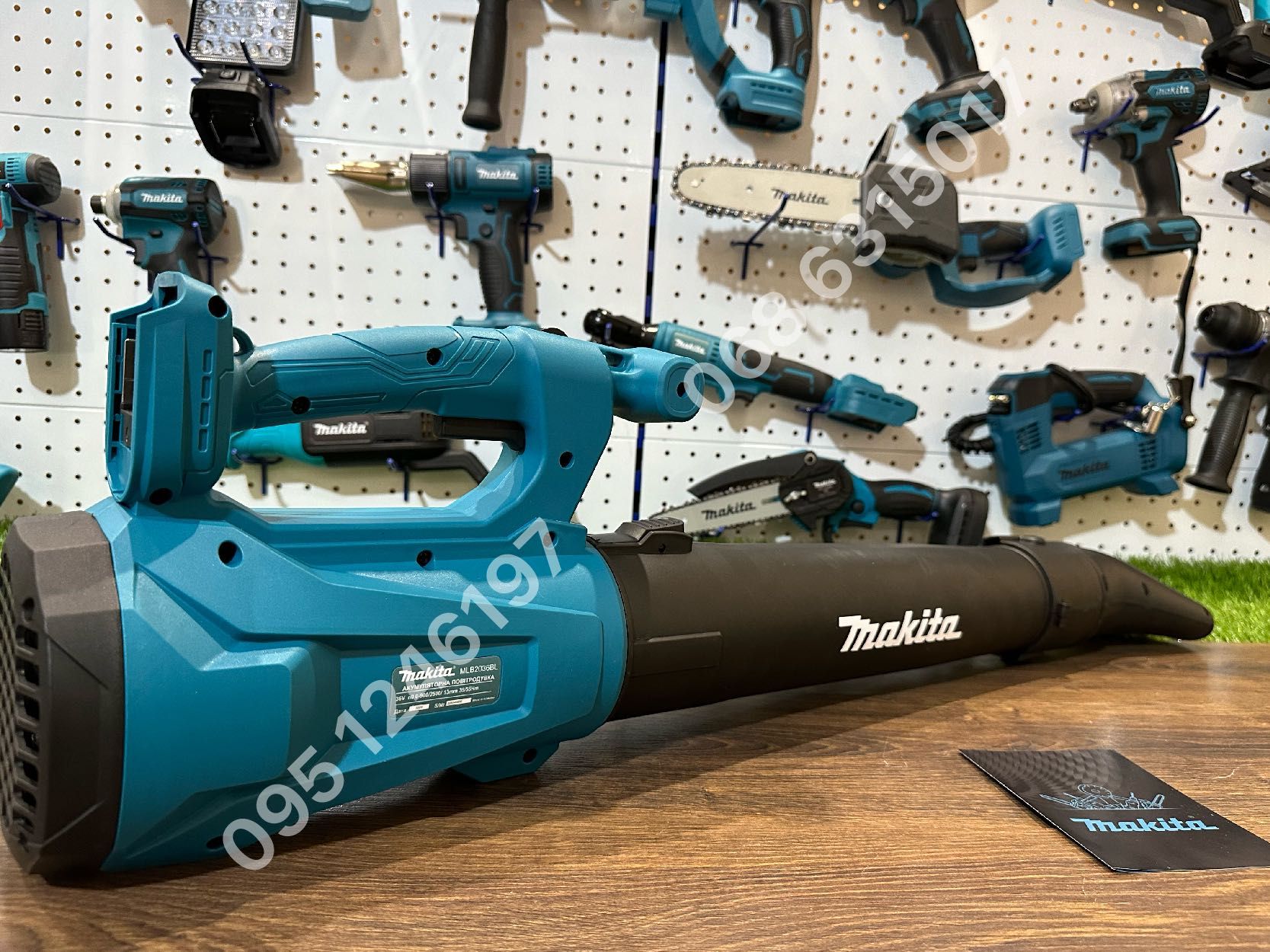 Воздуходувка акумуляторная Makita MLB2036L без АКБ безщеточная 5,4 кПа