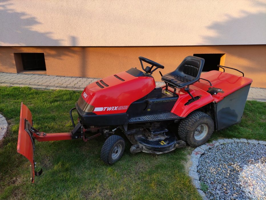 Traktorek kosiarka Dino Twix z koszem + pług do odśnieżania!