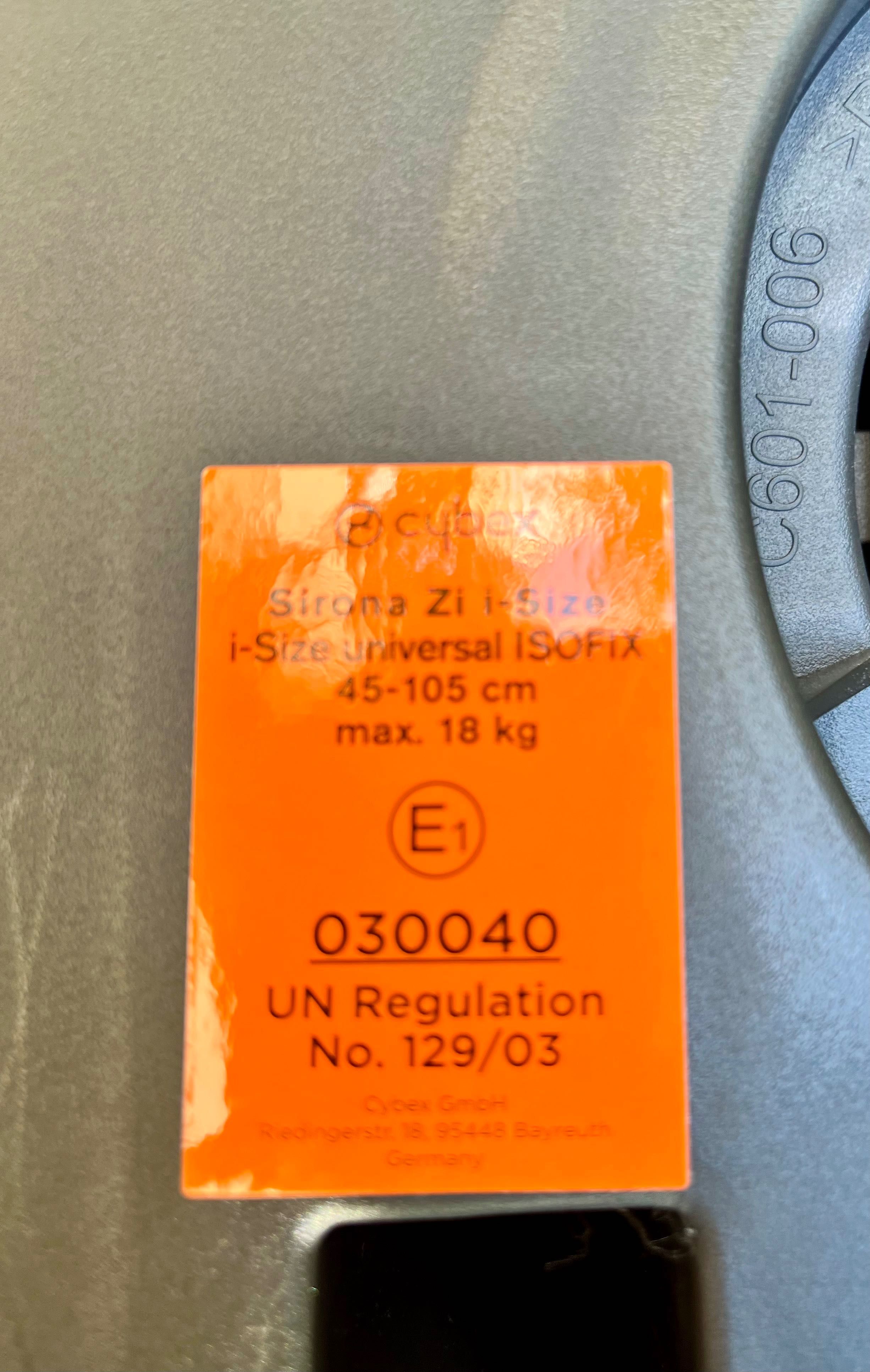 Cybex Sirona Zi i-Size – fotelik 0-18 kg ze zintegrowaną bazą Isofix