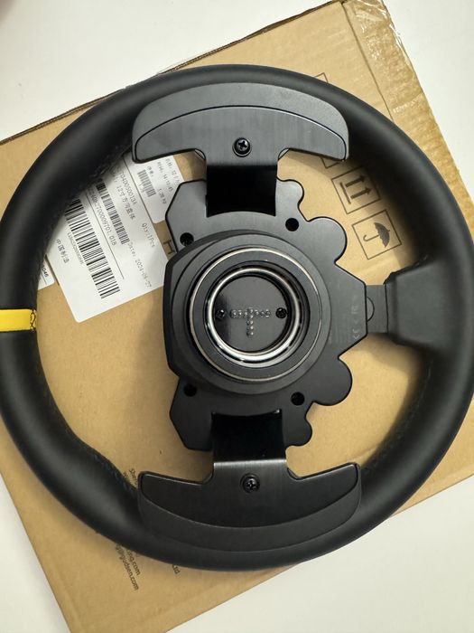 Kierownica obręcz MOZA ESX RS052 + mod RS046 12”