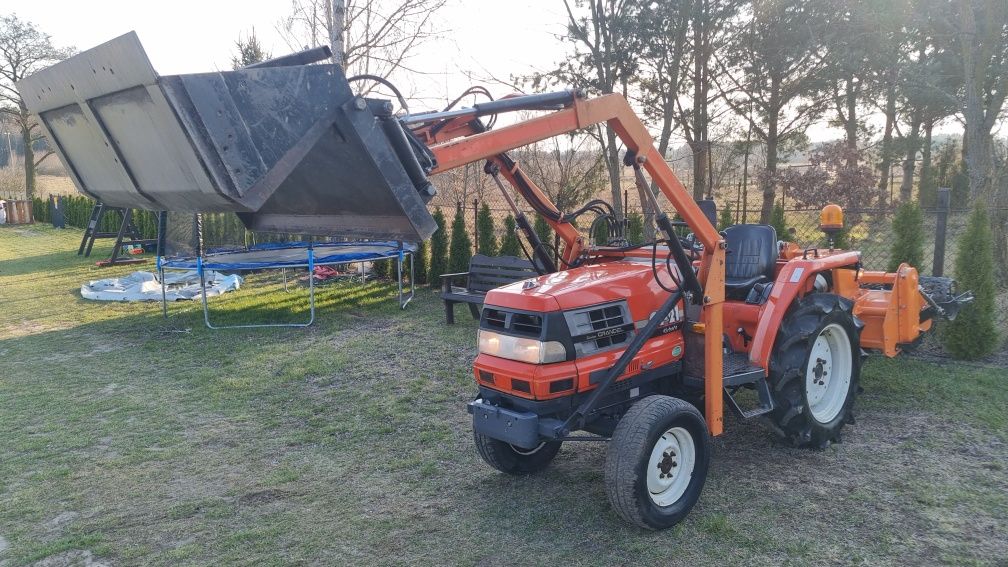 Mini traktor 4x4 Kubota GL 21 Z TUREM