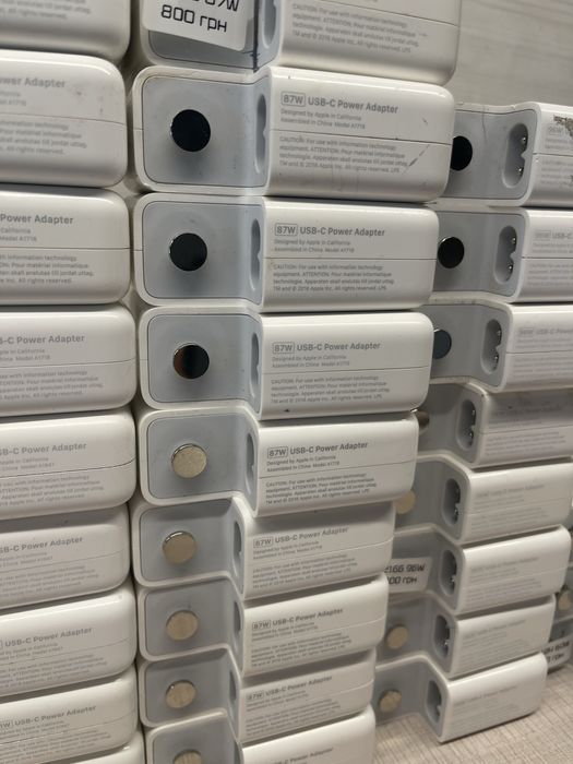 Apple A1719 87W USB-C Power Adapter