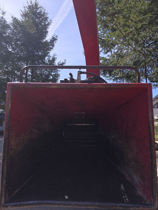 Wynajmę rębak/ sprzęt do prac ogrodniczych itp.