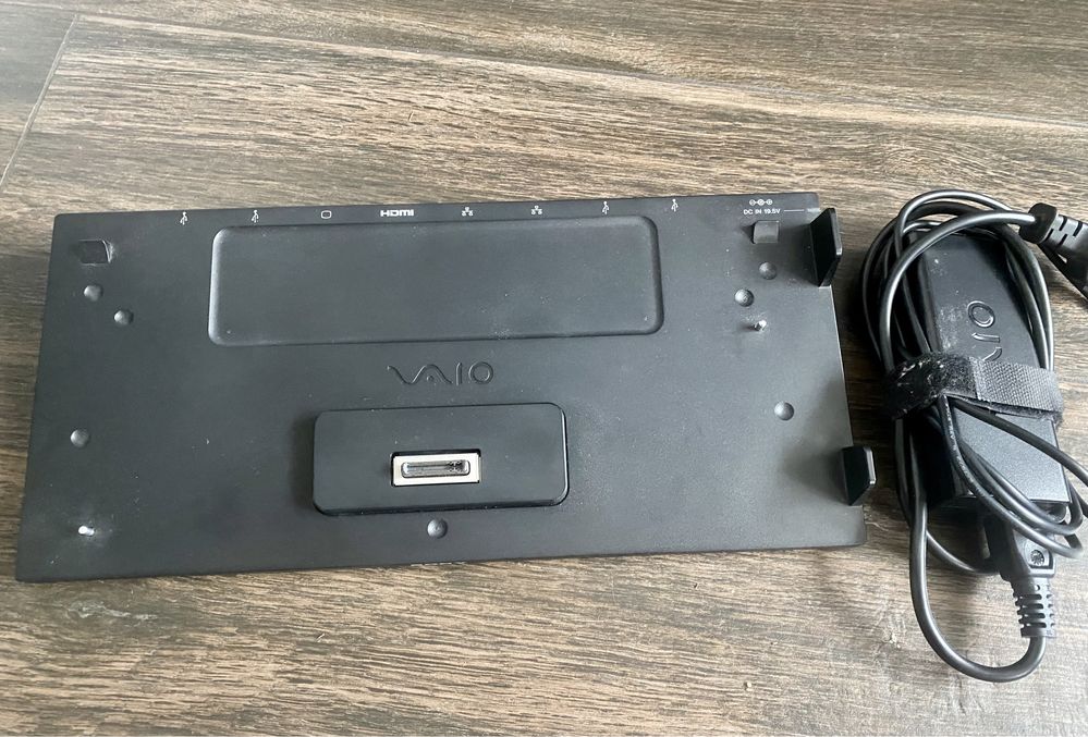 Sony VAIO VPCSB1V9E + stacja dokująca + dodatkowa bateria