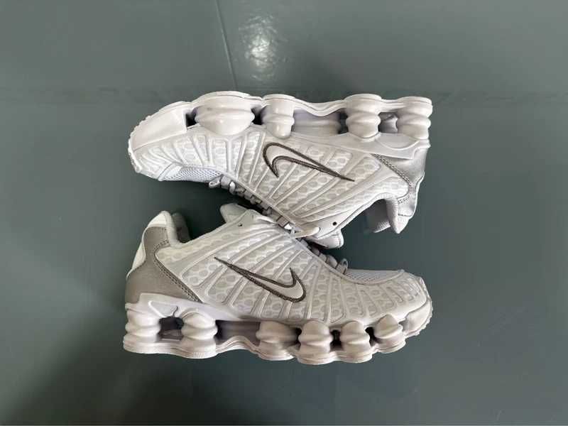 Buty Trampk Nike Show TL White R.44