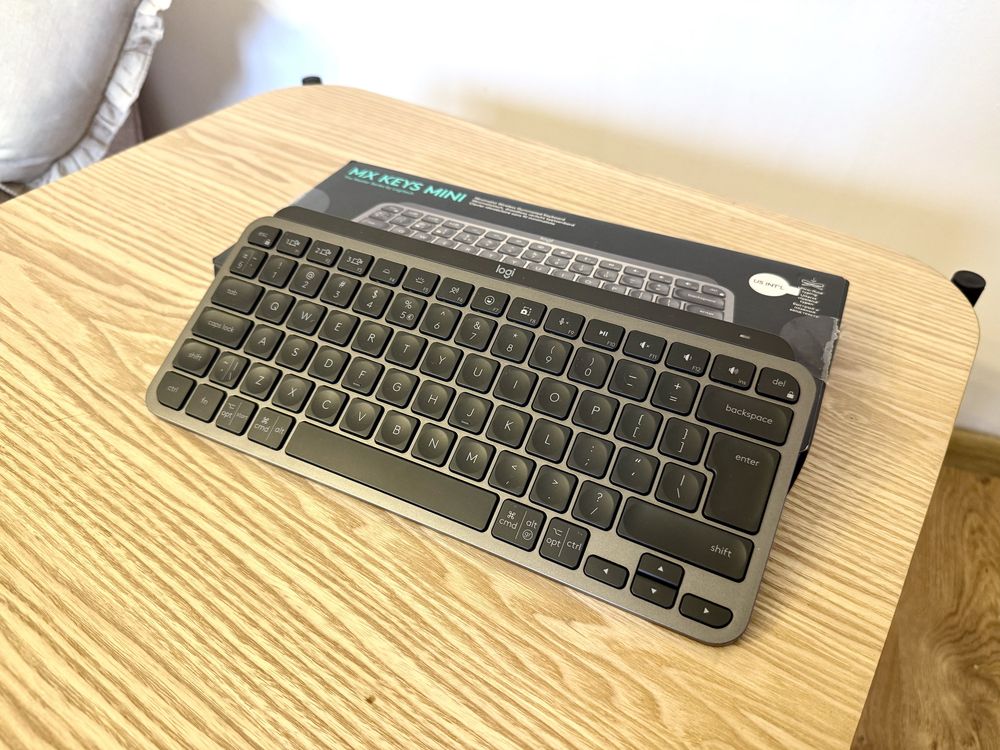 Klawiatura Logitech MX Keys Mini grafitowa bezprzewodowa