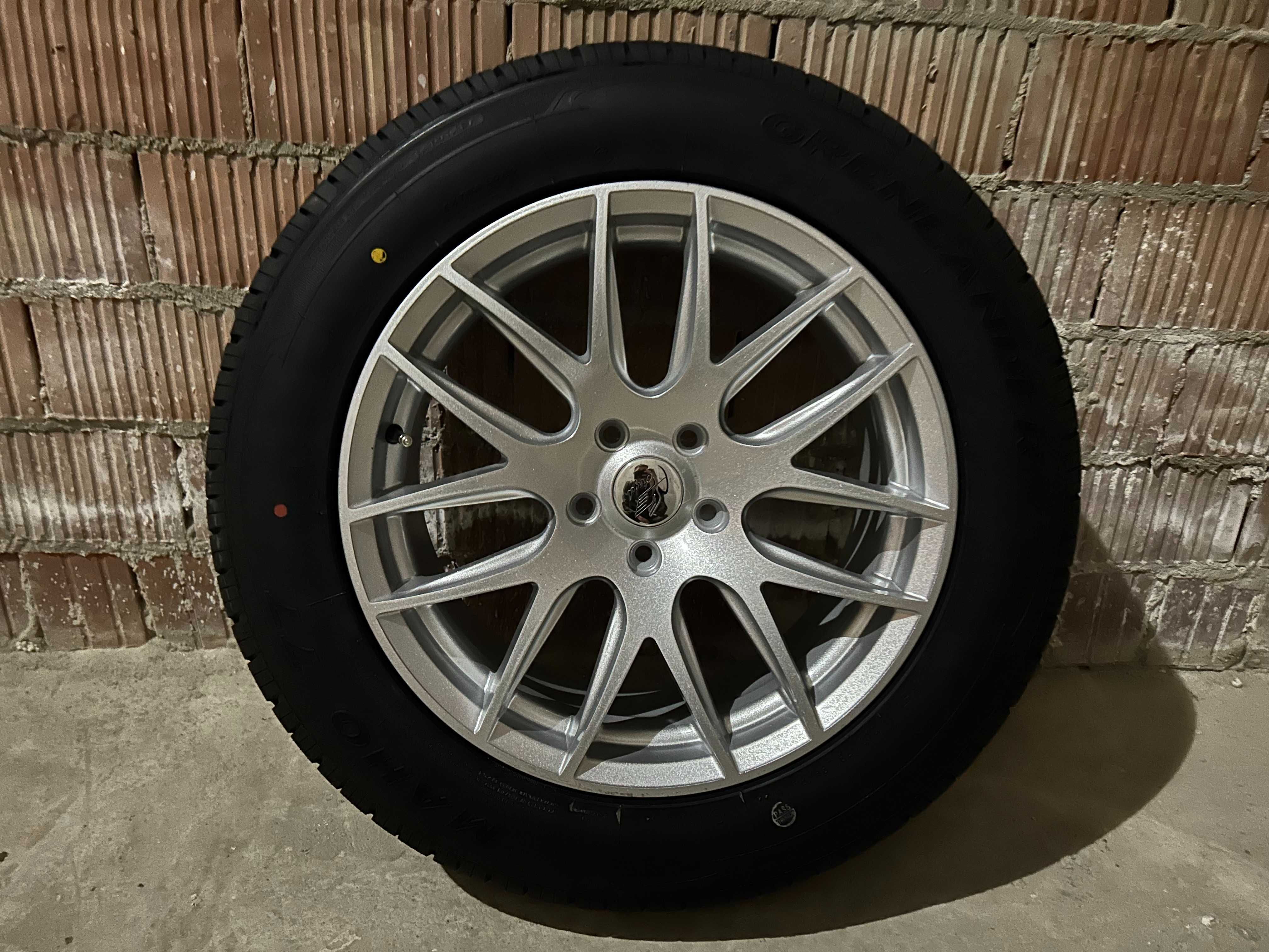 Колесо (диск + шина) 235/60 R18 107H 5x114