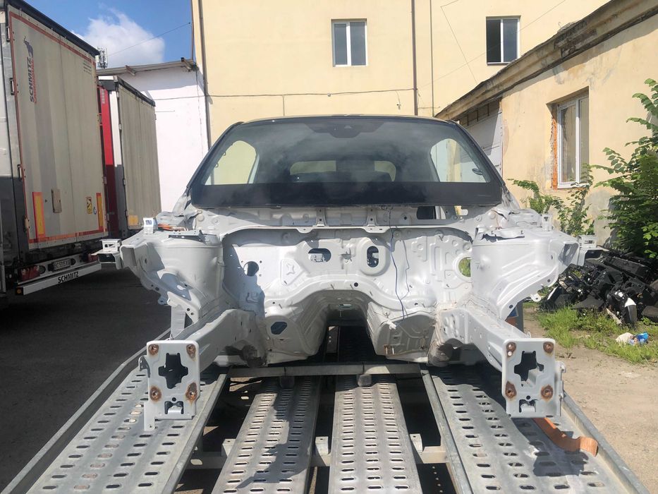 Четверть Mazda MX-30 кузов MX30 лонжерон стійка mx30 дах