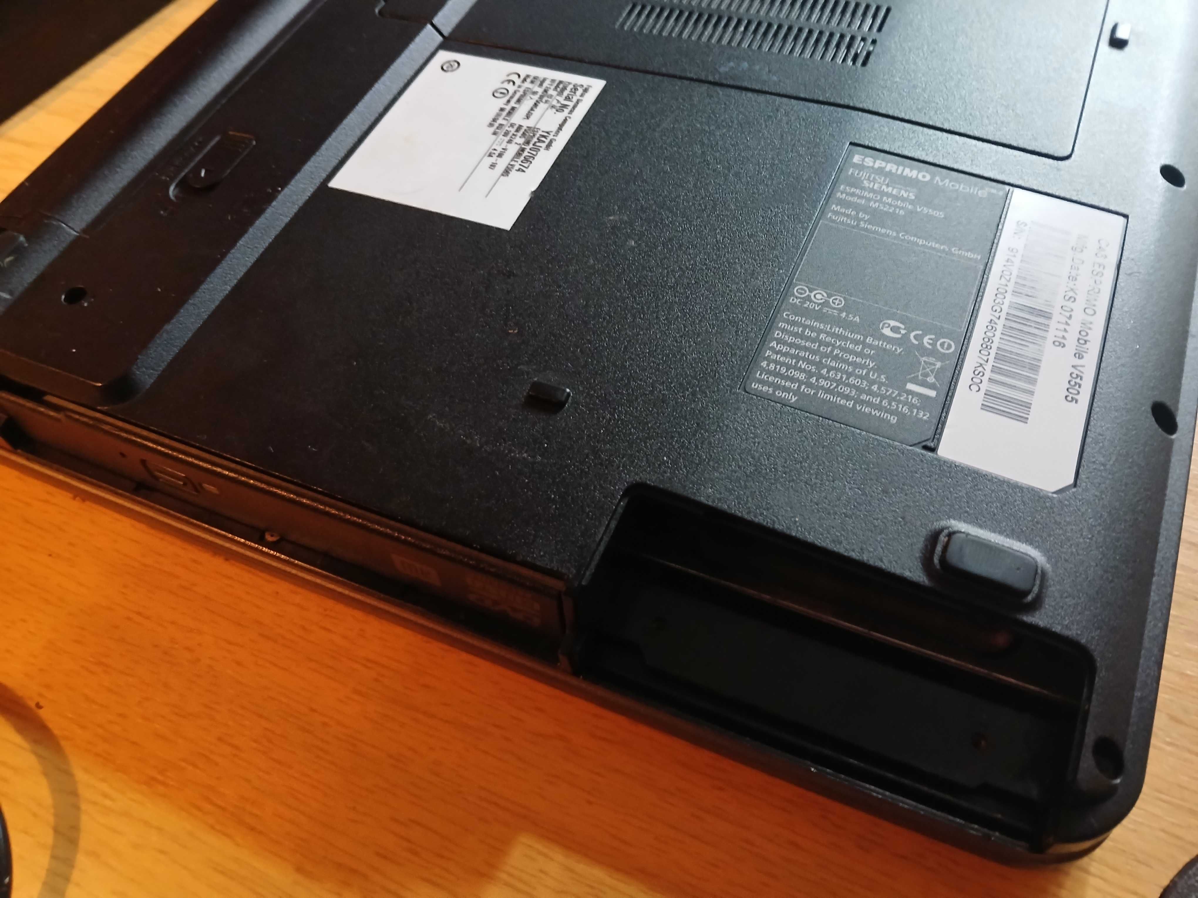 Laptop Fujitsu Siemens Esprimo