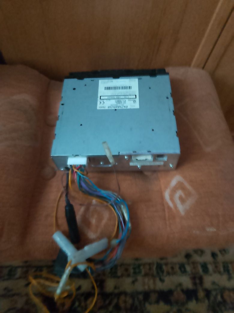 Car audio tuba i wzmacniacz JBL /radio Clarion 53 x 4.