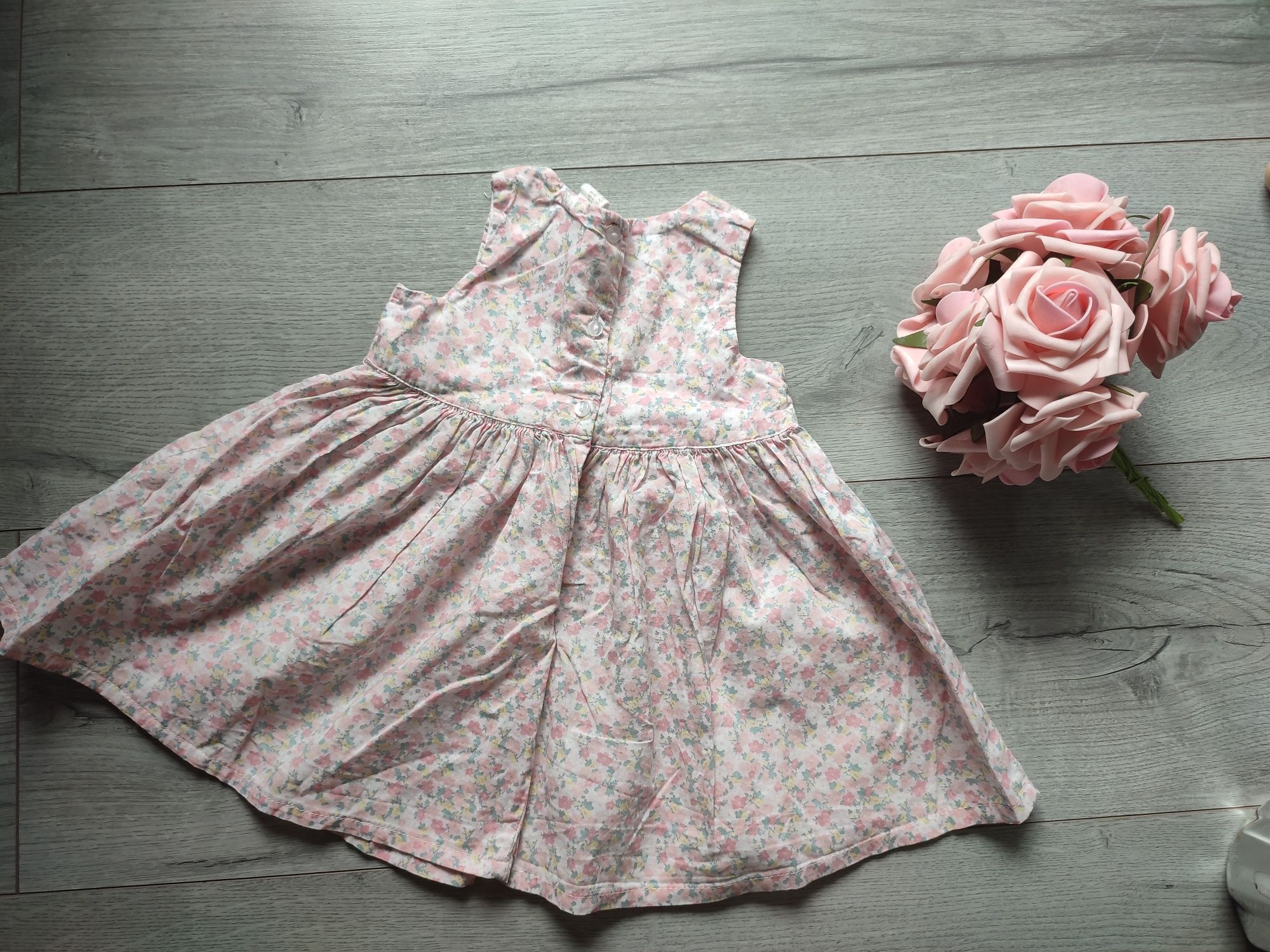 Sukienka dla małej księżniczki H&M rozmiar 68 4-6 m. Ideał