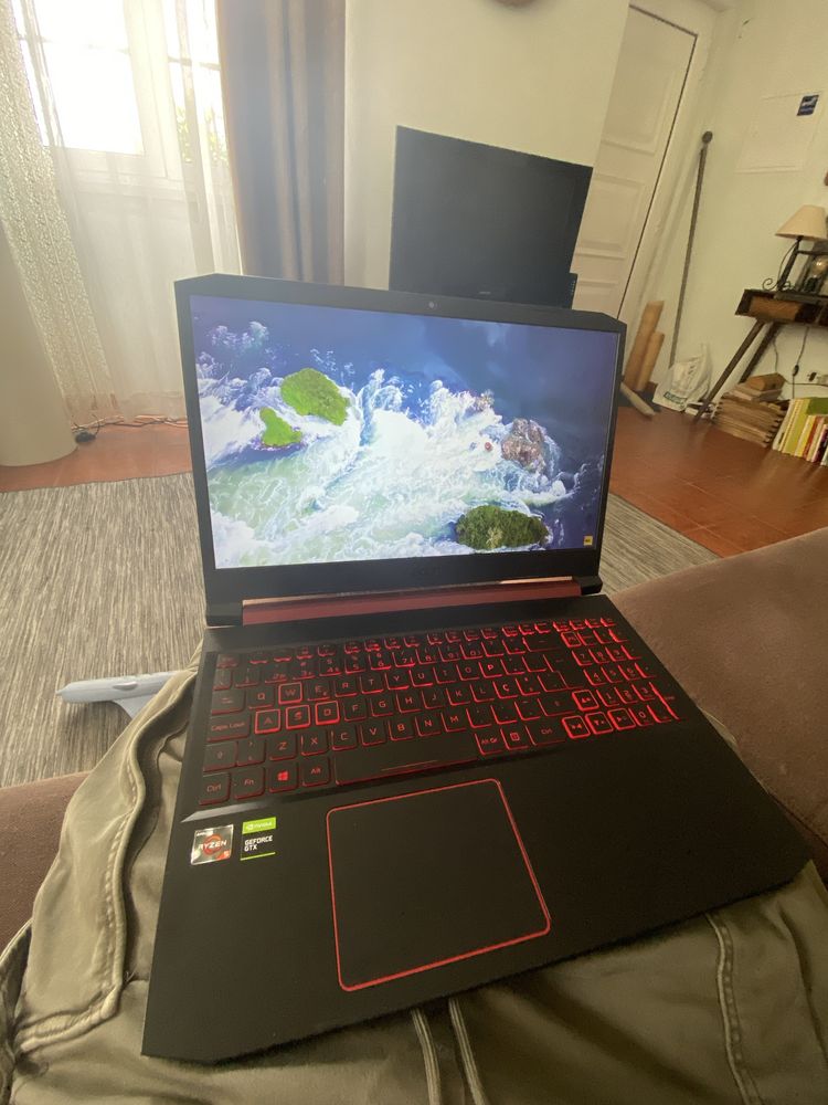 Acer Nitro 5  (Troco por computador Apple)