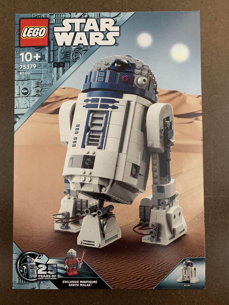 NOWE Lego Star Wars R2D2 75379