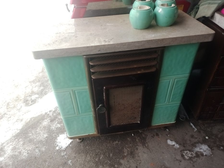 Каміни нестандартні ,вага 120 кг,обігріє 100 квадратів