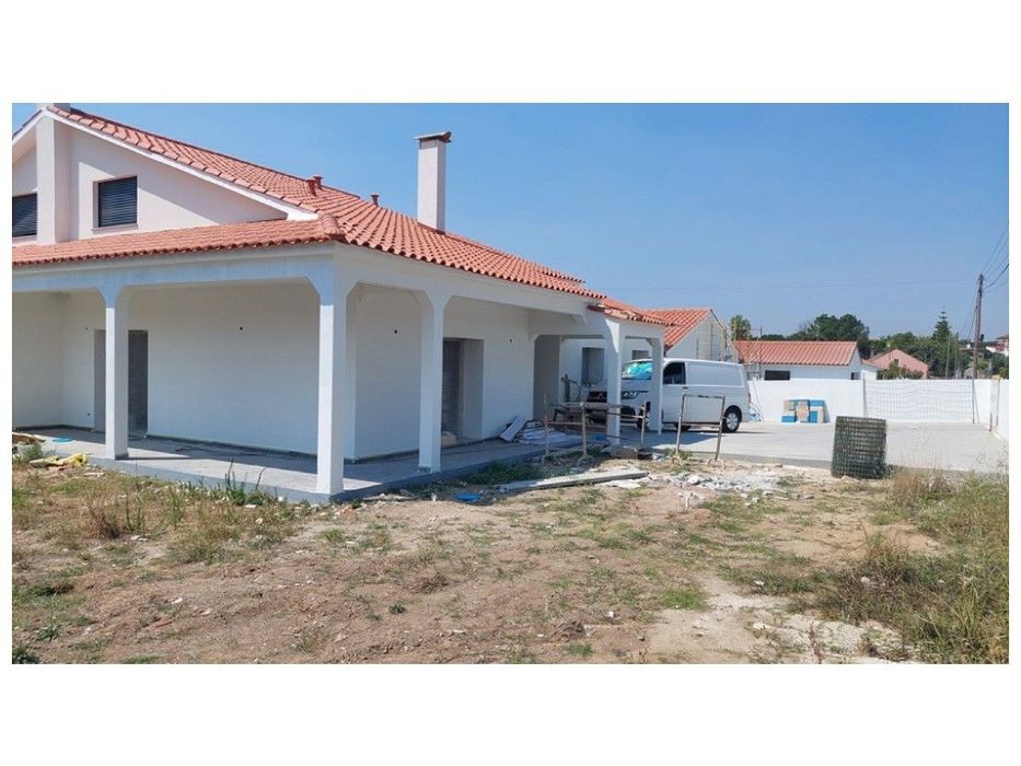 Moradia térrea T3 nos Pinheiros - Leiria