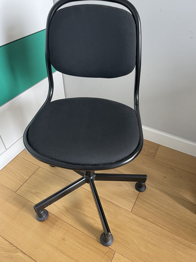 Krzesło dziecięce biurowe
