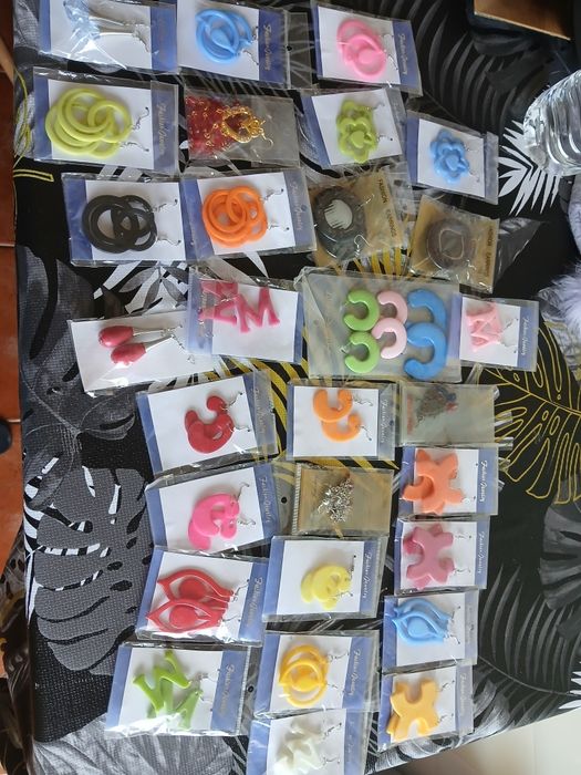 Brincos senhora e criança