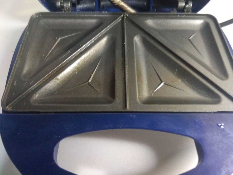 Сендвічниця CLATRONIC