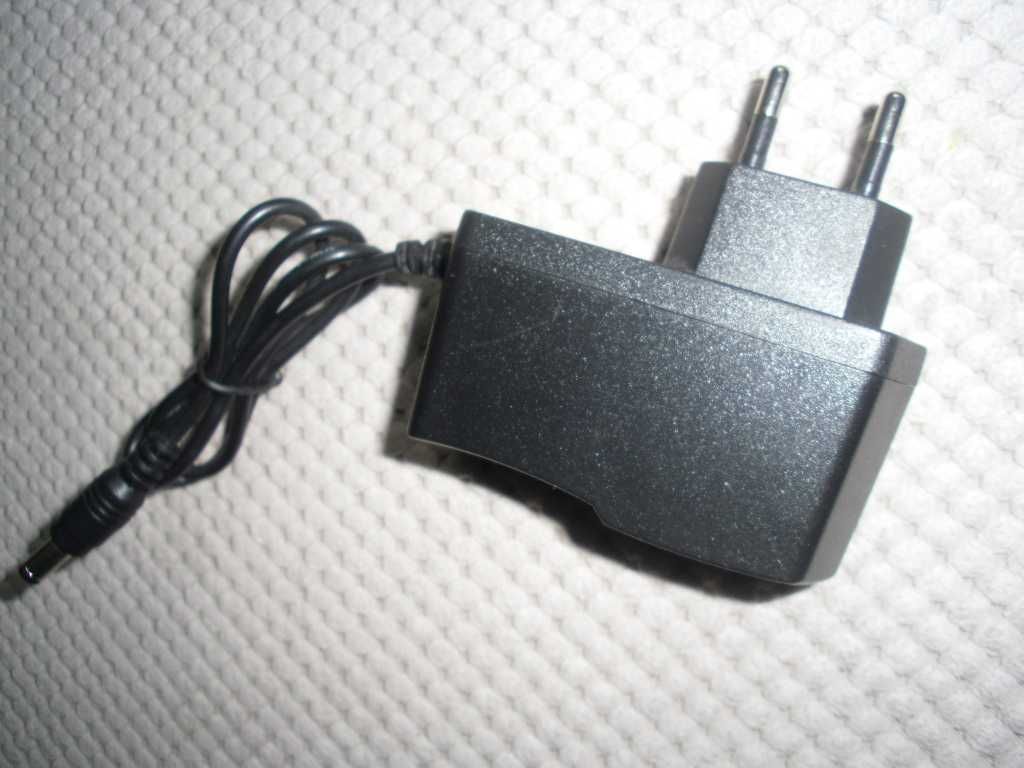 Adapter AC/DC  12V