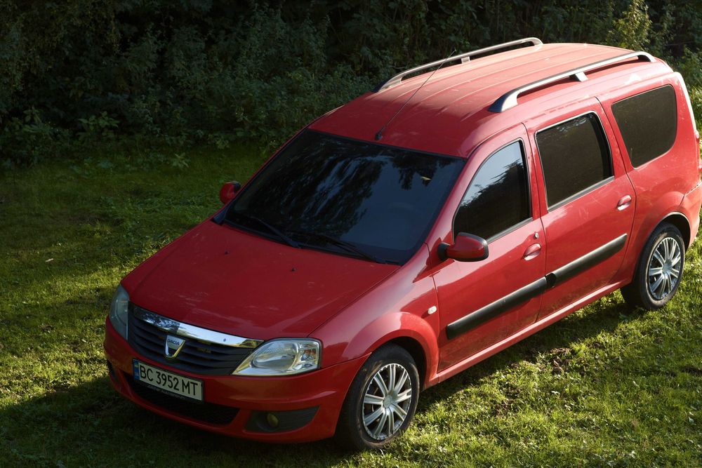 Авто під виплату Dacia Logan MCV 2010 року