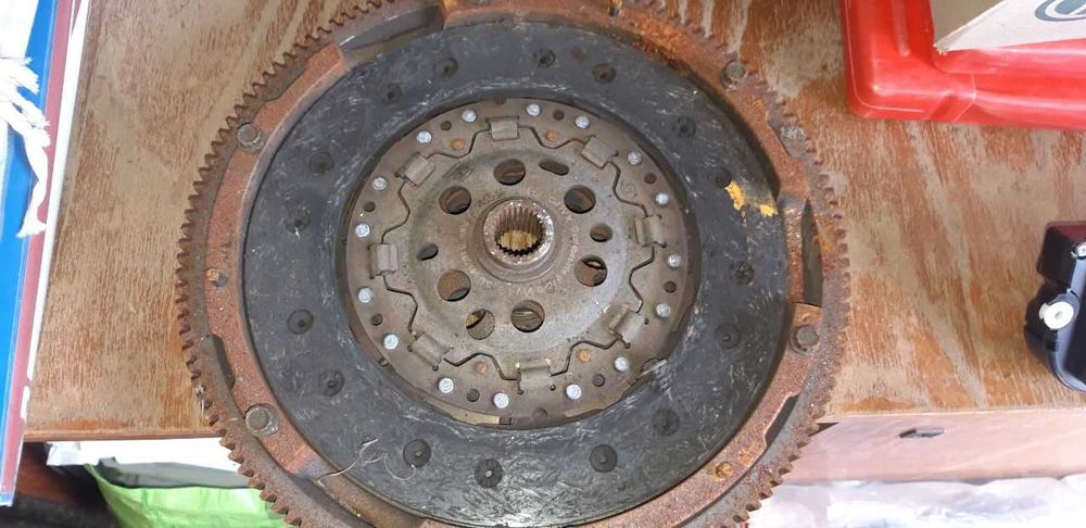 Комплект зчеплення (демфер, маховик) Школа Октавия А5, 1.8 TSI, 2012