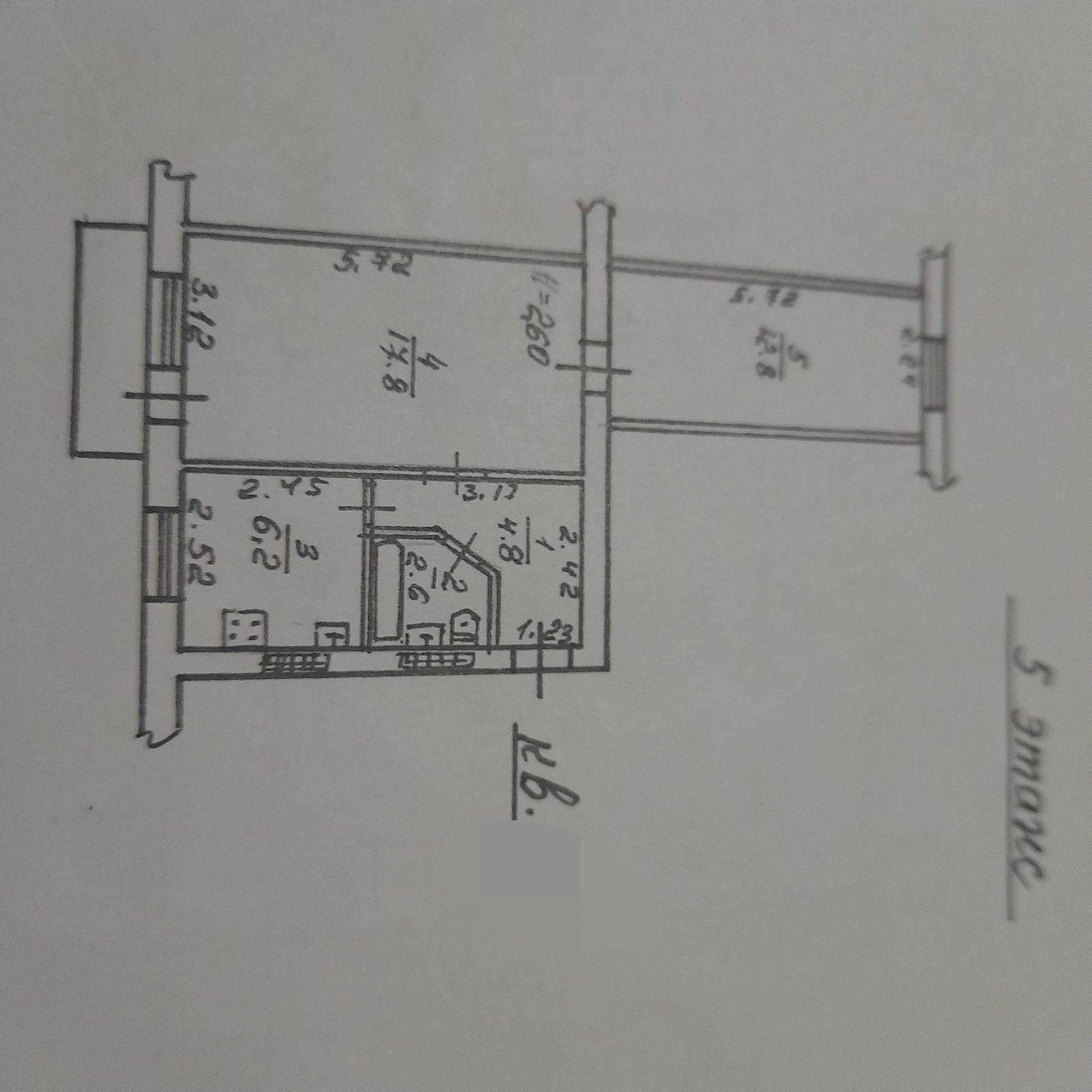 Продам 2 комн на Французском бульваре 22б.