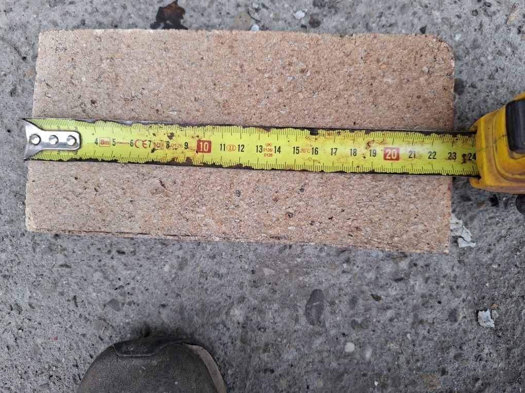 Cegła szamotowa 3cm grubosci
