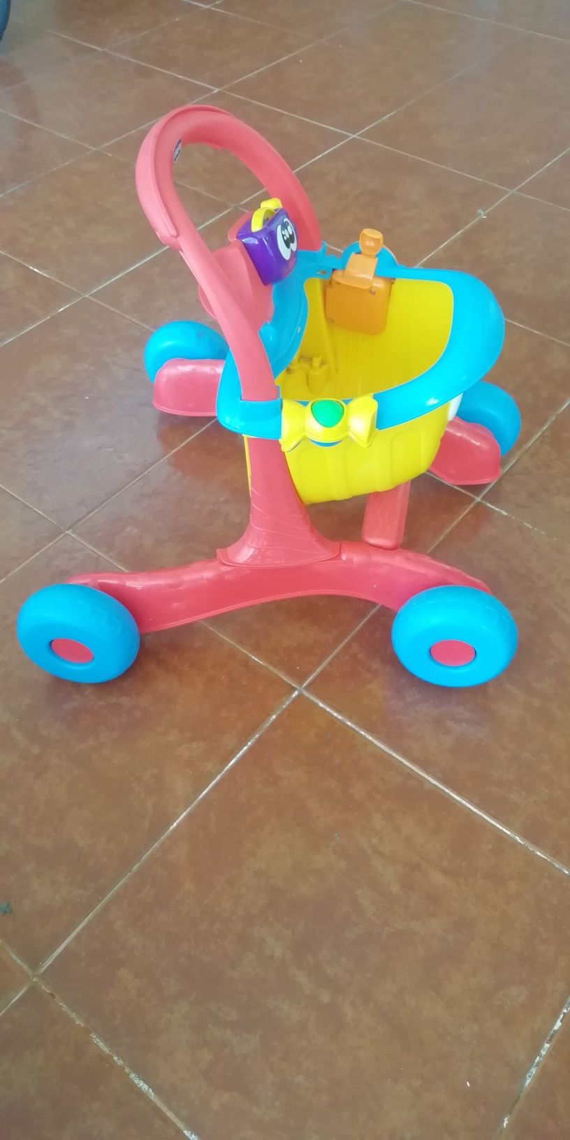 Andador Chicco carrinho de compras