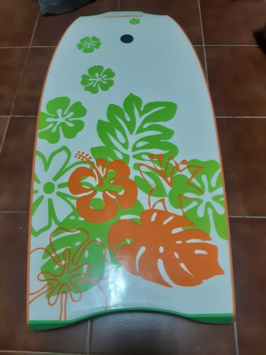 Tribord prancha de Bodyboard e dois pares de pés de pato (37).