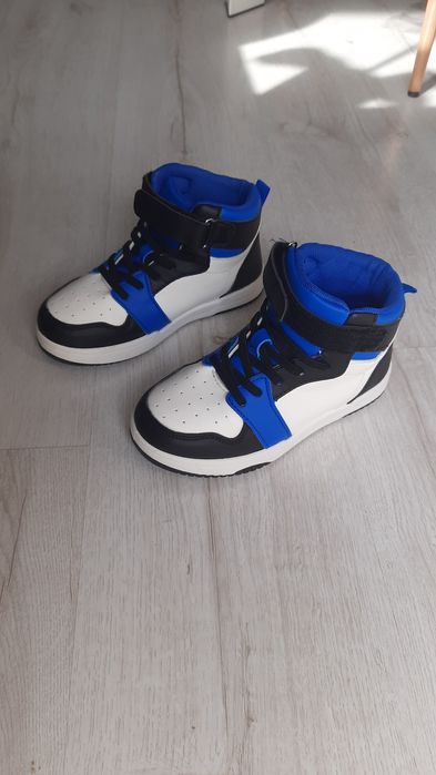 Jak Nowe Snekersy addidasy za kostkę przejsciowe na rzepy rozmiar 32