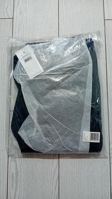 Nowe! Oryginalne 4F joggery męskie czarne rozmiar S (258)