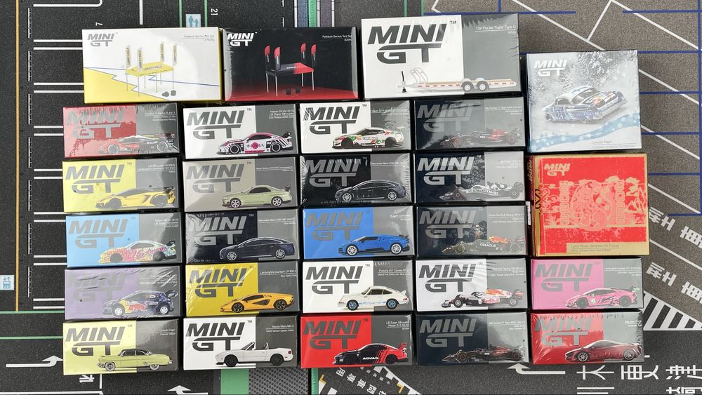 Продам колекційні моделі Mini gt