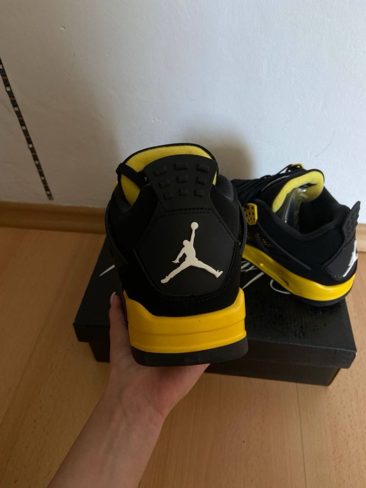 Nike Air Jordan 4 Retro Yellow Thunder