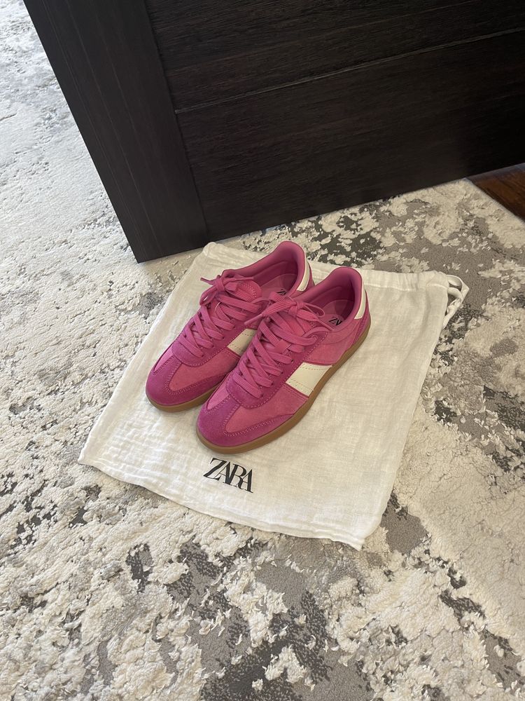 Кеди від бренду Zara