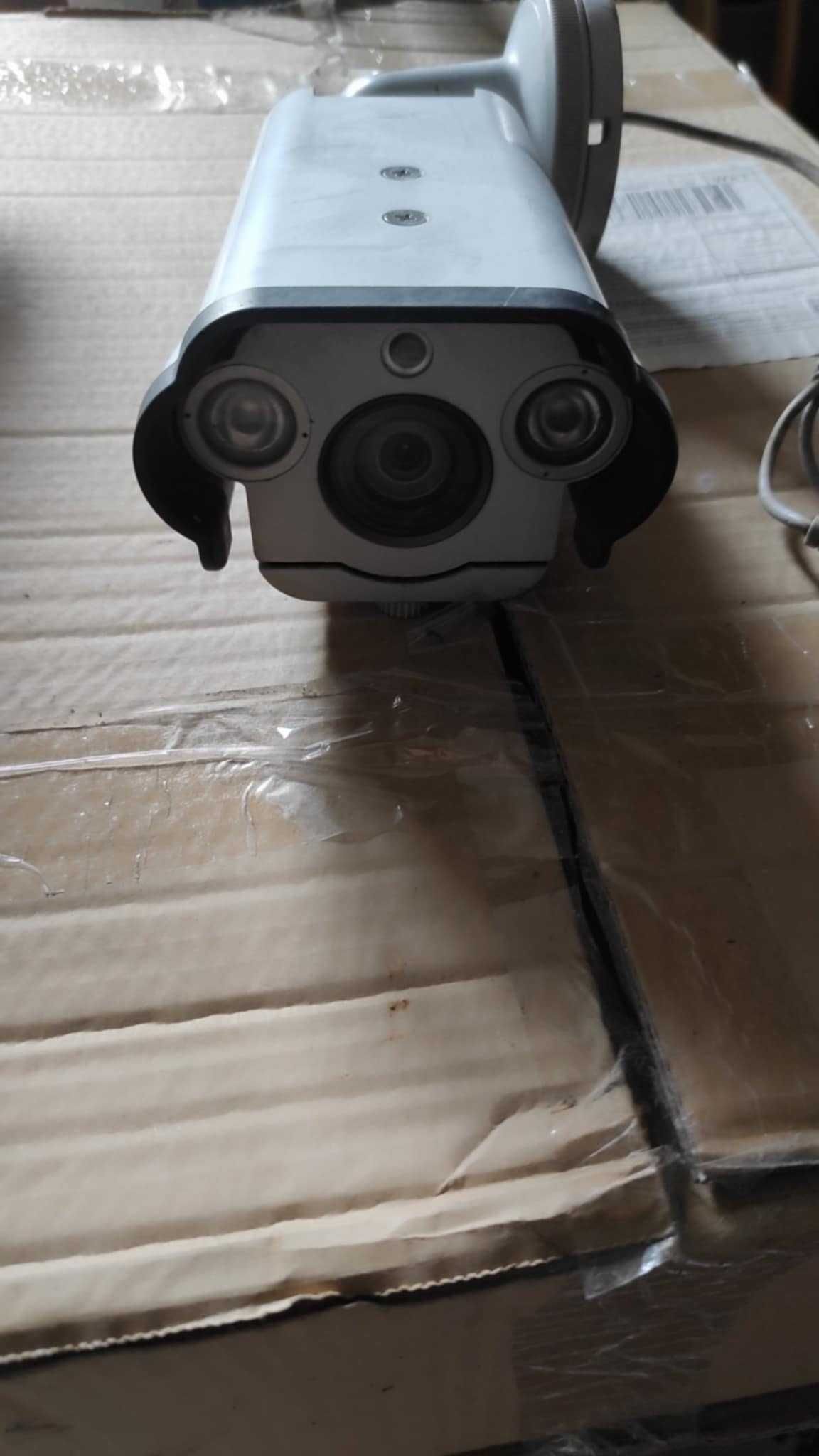 Zestaw do monitoringu Hybryda analog/IP +8 kamer