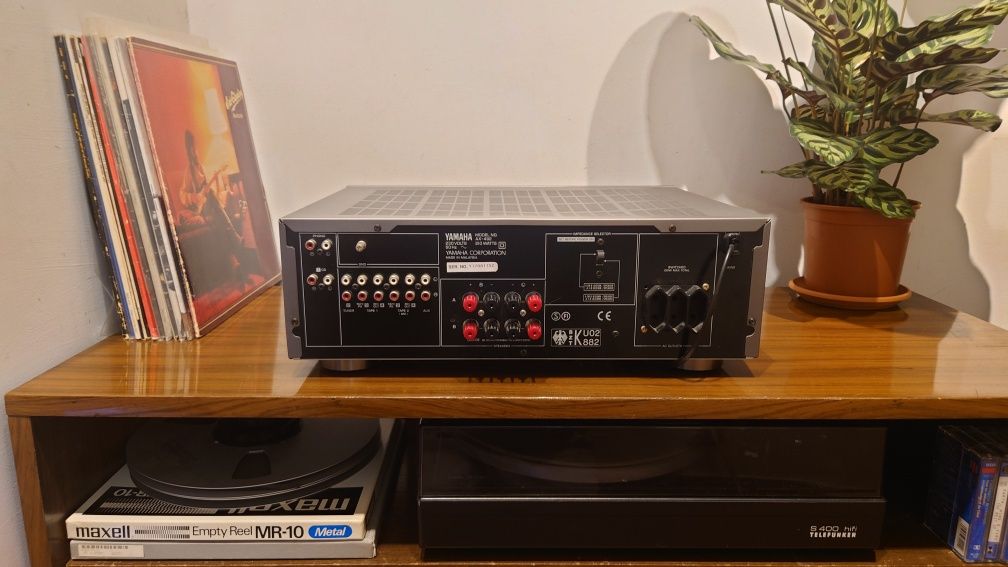 Yamaha AX492 wzmacniacz stereo, 2x85W, 9,6kg, 1997rok