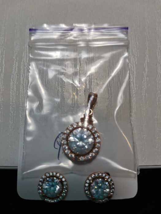 Сережки серьги кулон золото медицинское