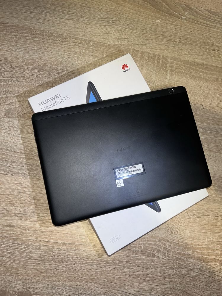 Планшет Huawei MediaPad T5