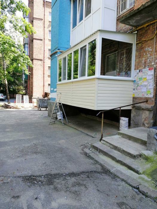 Розширення (збільшення) балконів та лоджій, зварювальні роботи