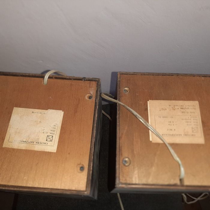 Проигрыватель винила Радиотехника Мелодия 103 с колонками