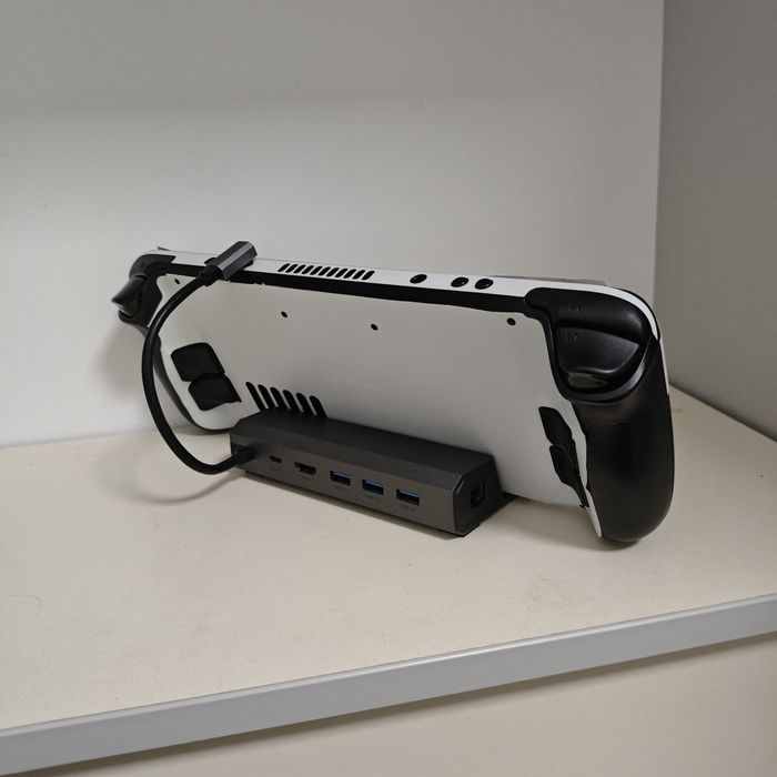 Док-станція для Steam Deck / ROG Ally