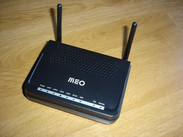 Router - MEO/ADB 4000N (ADSL - Internet + Telefone)