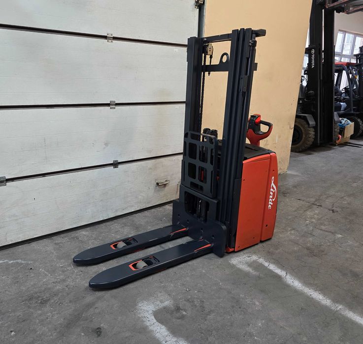 Штабелер самохідний Linde 1.4 тонни, підйом 4,352 метра, 2020 р.