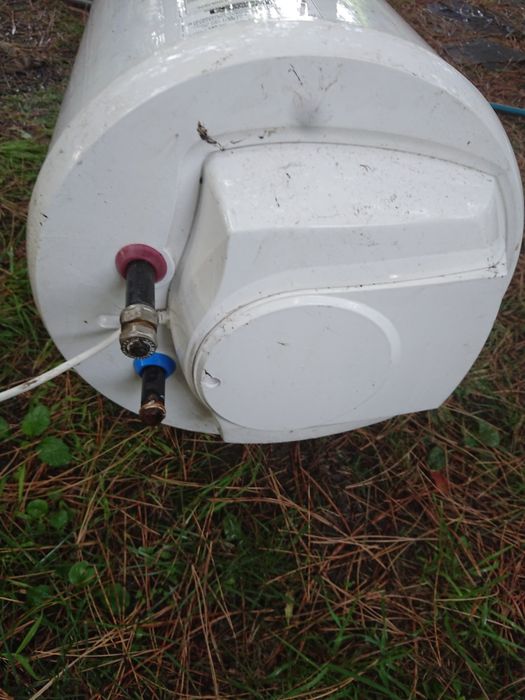 Продам бойлер 140л