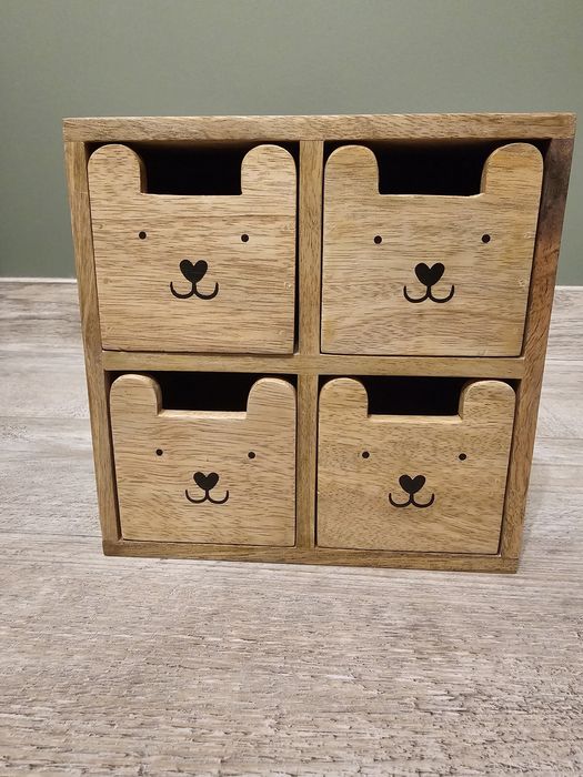 Drewniana skrzyneczka