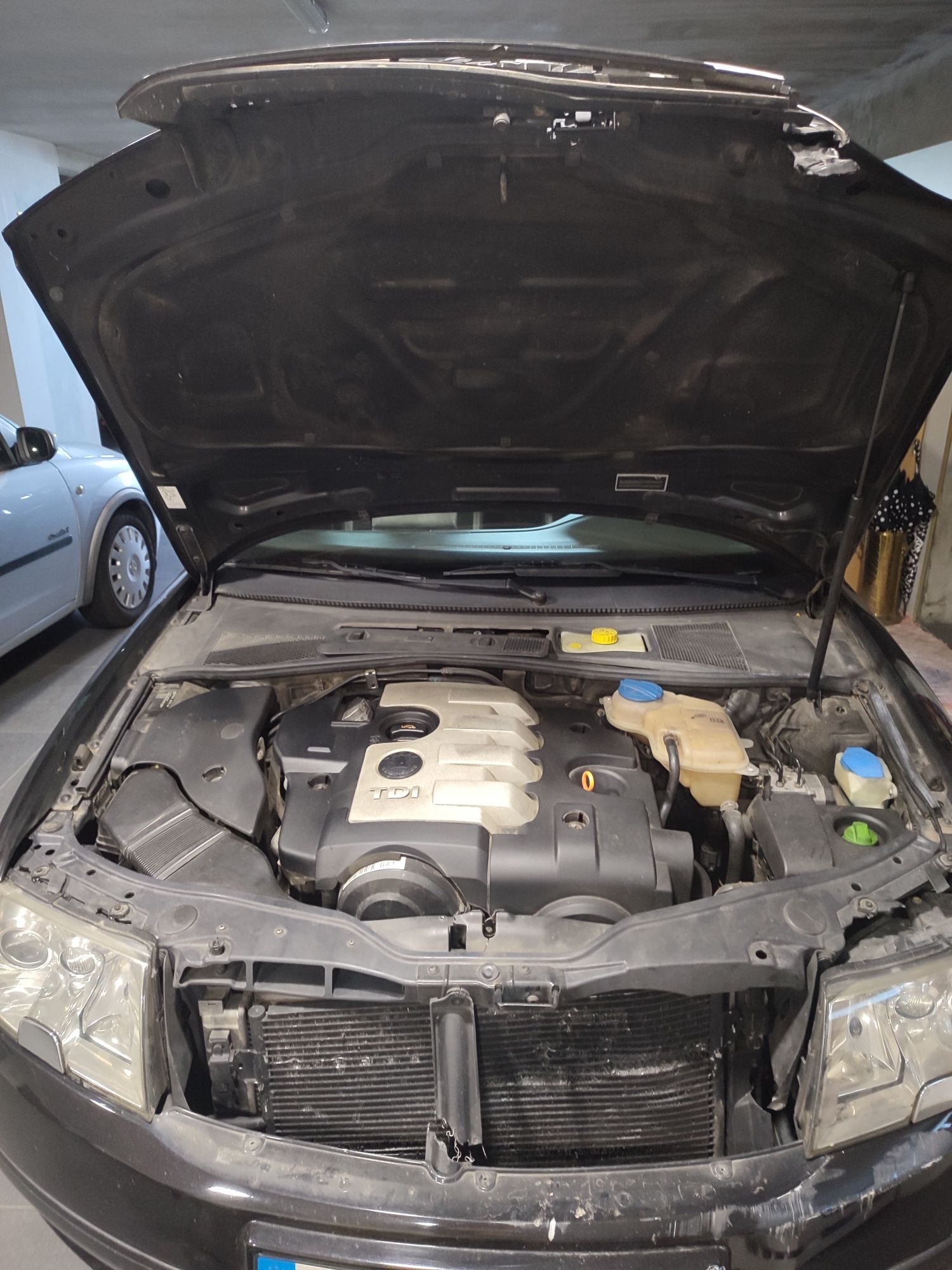 Skoda superb com toque frontal ( chapa) não afetou mecânica e motor