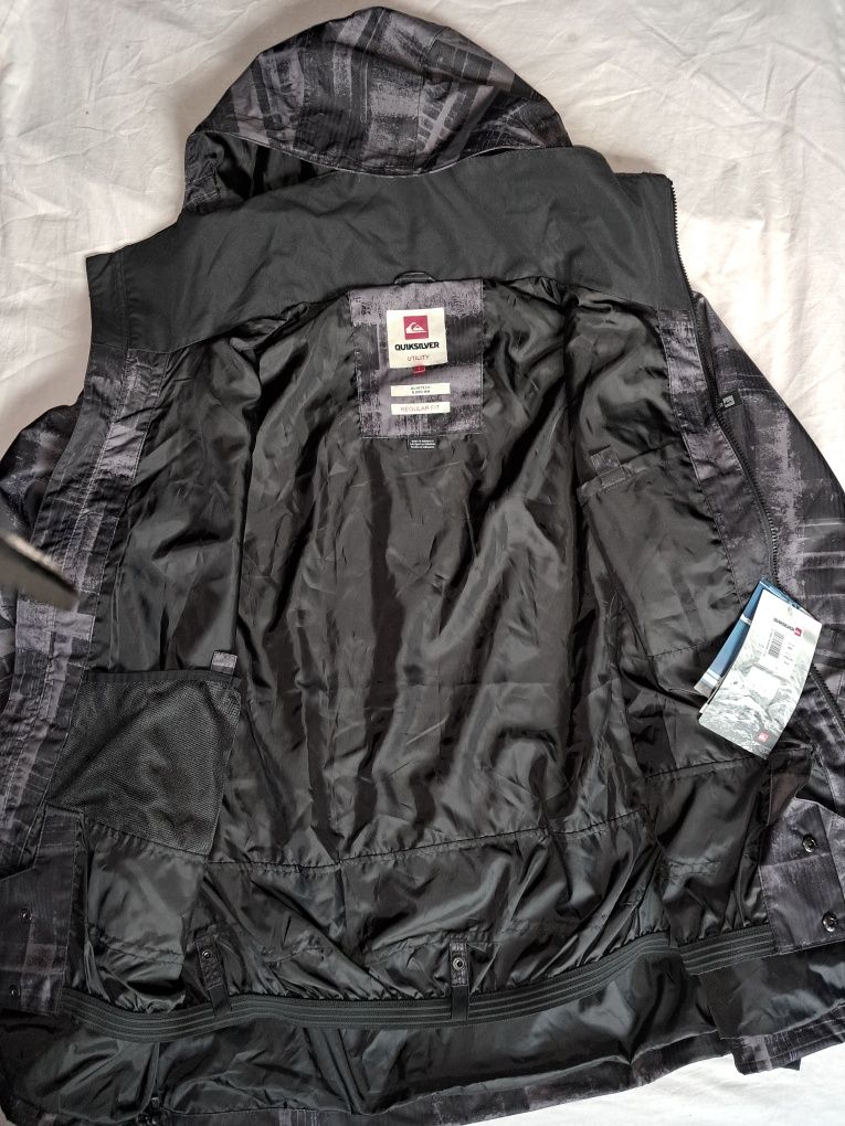 Крута трьохсезонна мембранна куртка  quicksilver р L  XL водо відшто